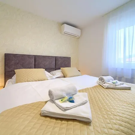 Apartment Crystal Aura 2