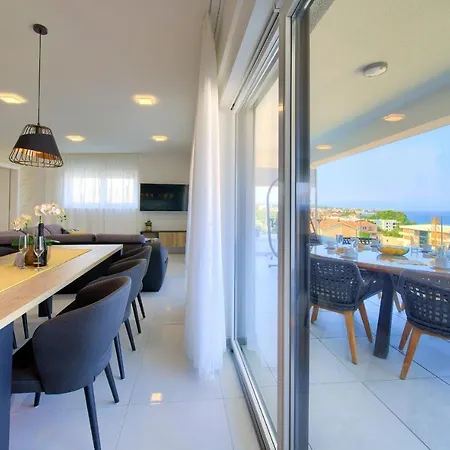 Apartment Crystal Aura 2