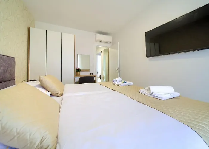 Crystal Aura 2 Apartment Malinska