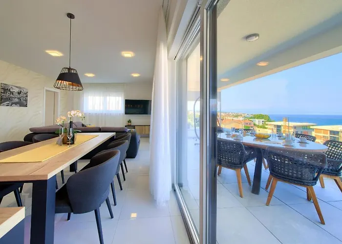 Apartment Crystal Aura 2